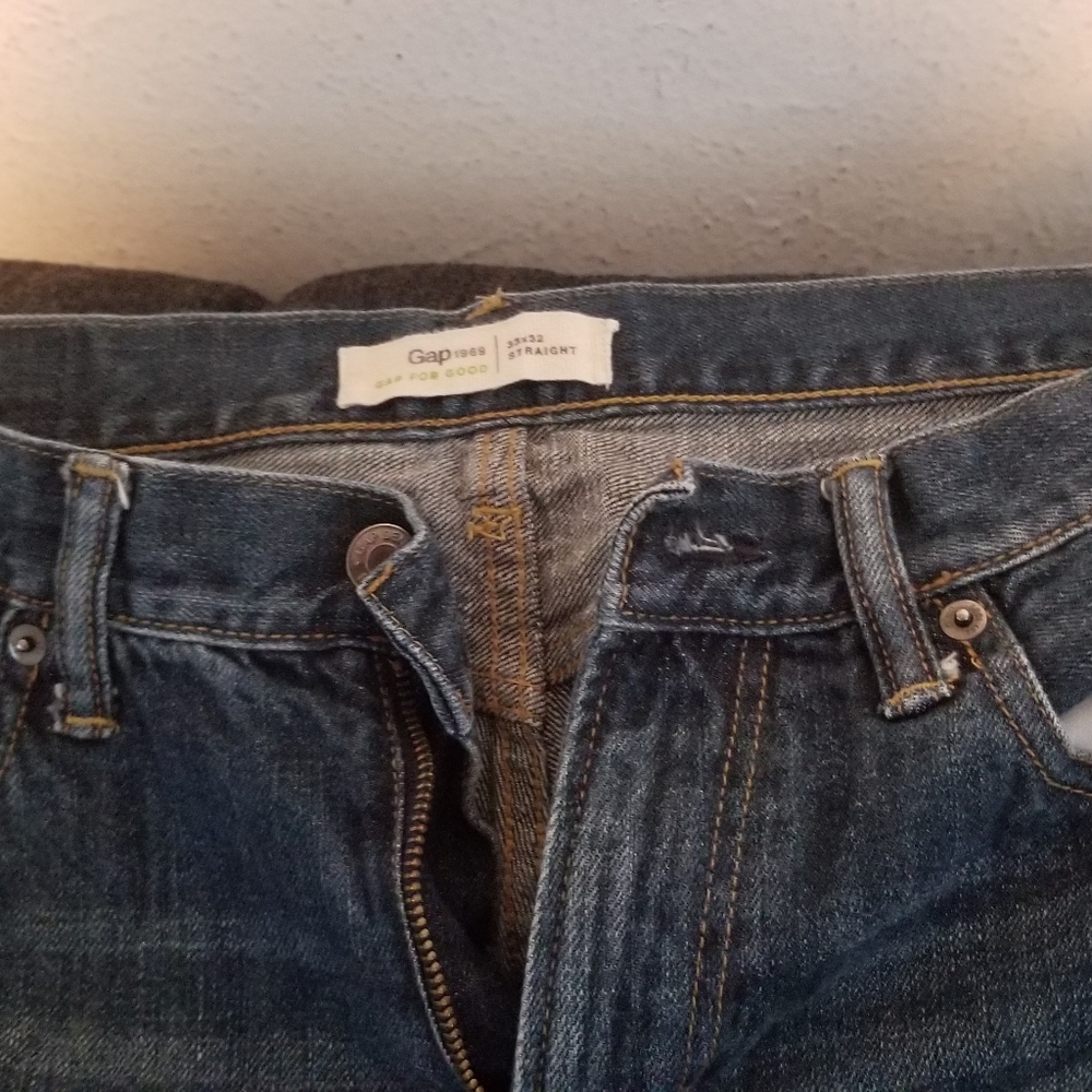 Gap - Picture 3 of 4